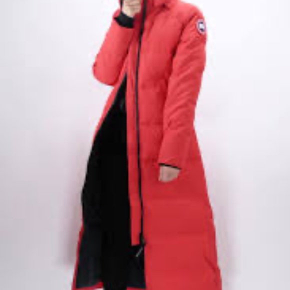Canada Goose 3035L Mystique Red size XS woman Long parka with fur - Picture 2 of 16